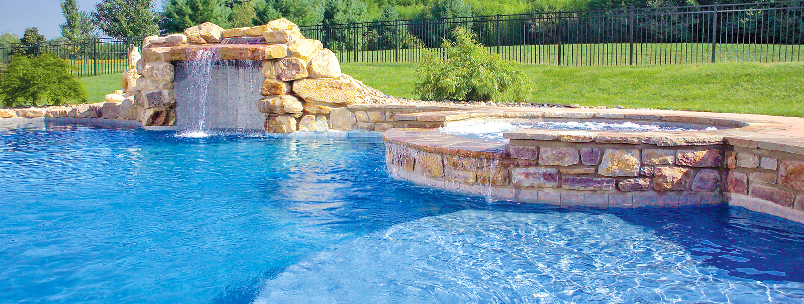 Pompe et filtre de piscine Soldes -Pompe et filtre de piscine Soldes hatfield inground pool 001